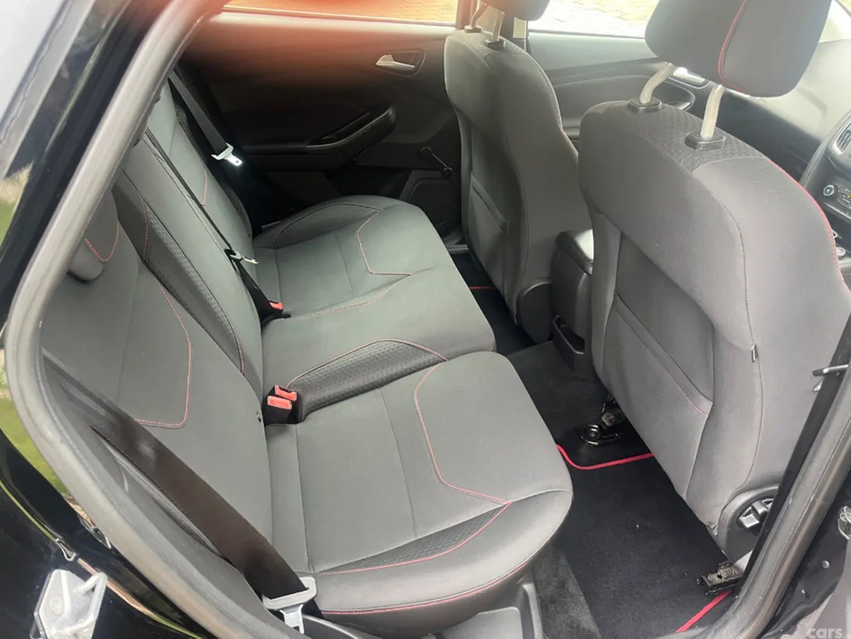 Ford Focus Hatchback, Diesel, 2016, Black