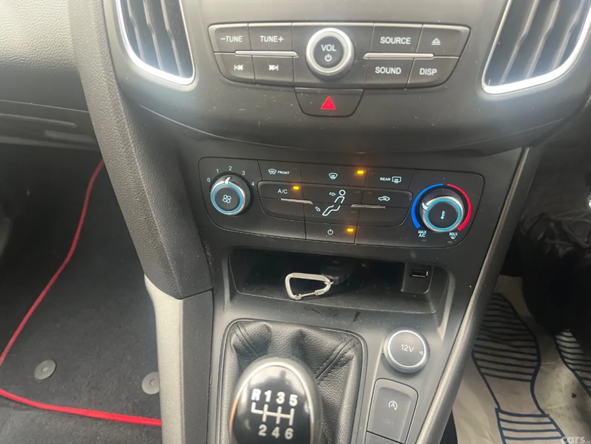 Ford Focus Hatchback, Diesel, 2016, Black