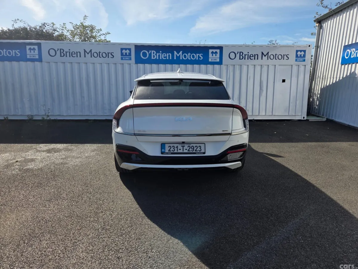 Kia EV6 Hatchback, Electric, 2023, White