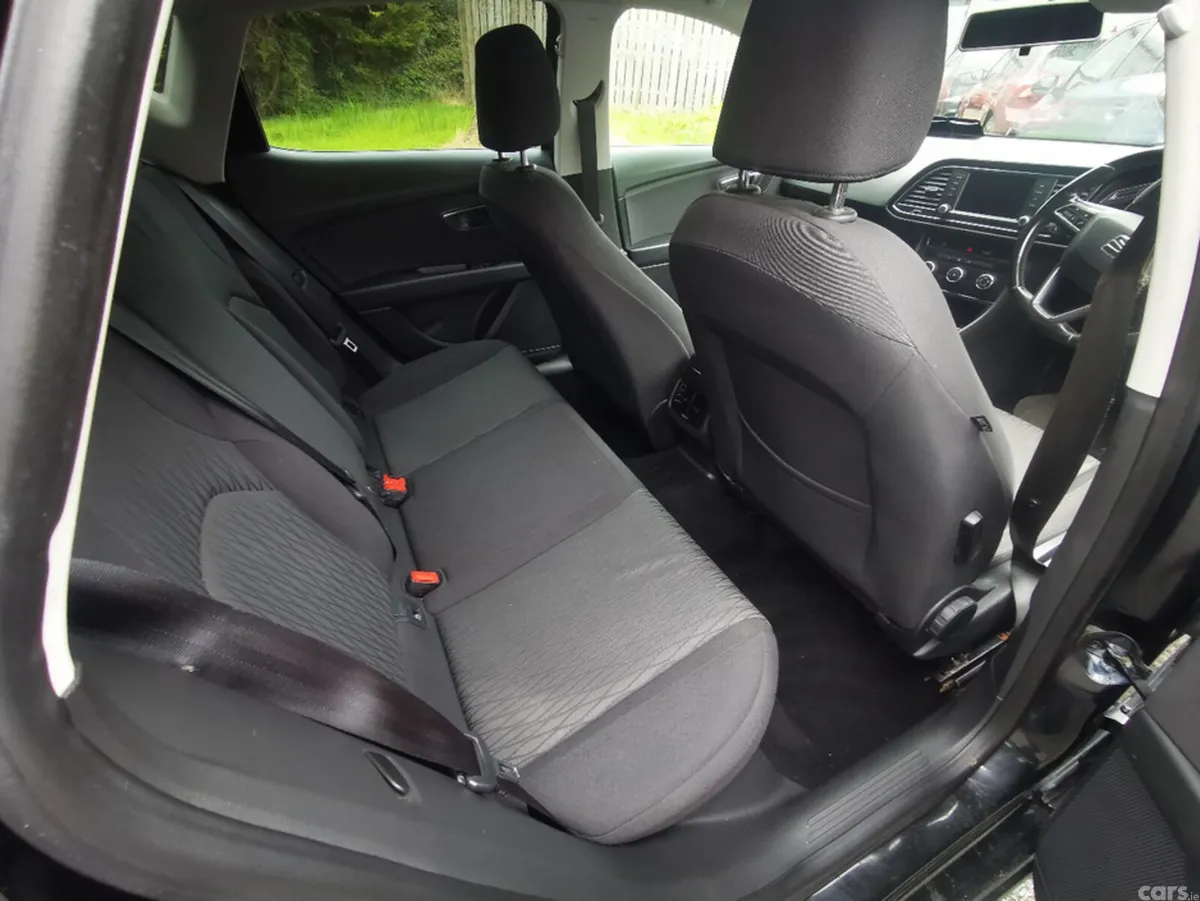 SEAT Leon Hatchback, Diesel, 2016, Black