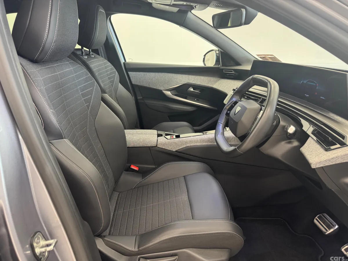 Peugeot 3008 MPV, Petrol Hybrid, 2025, Grey