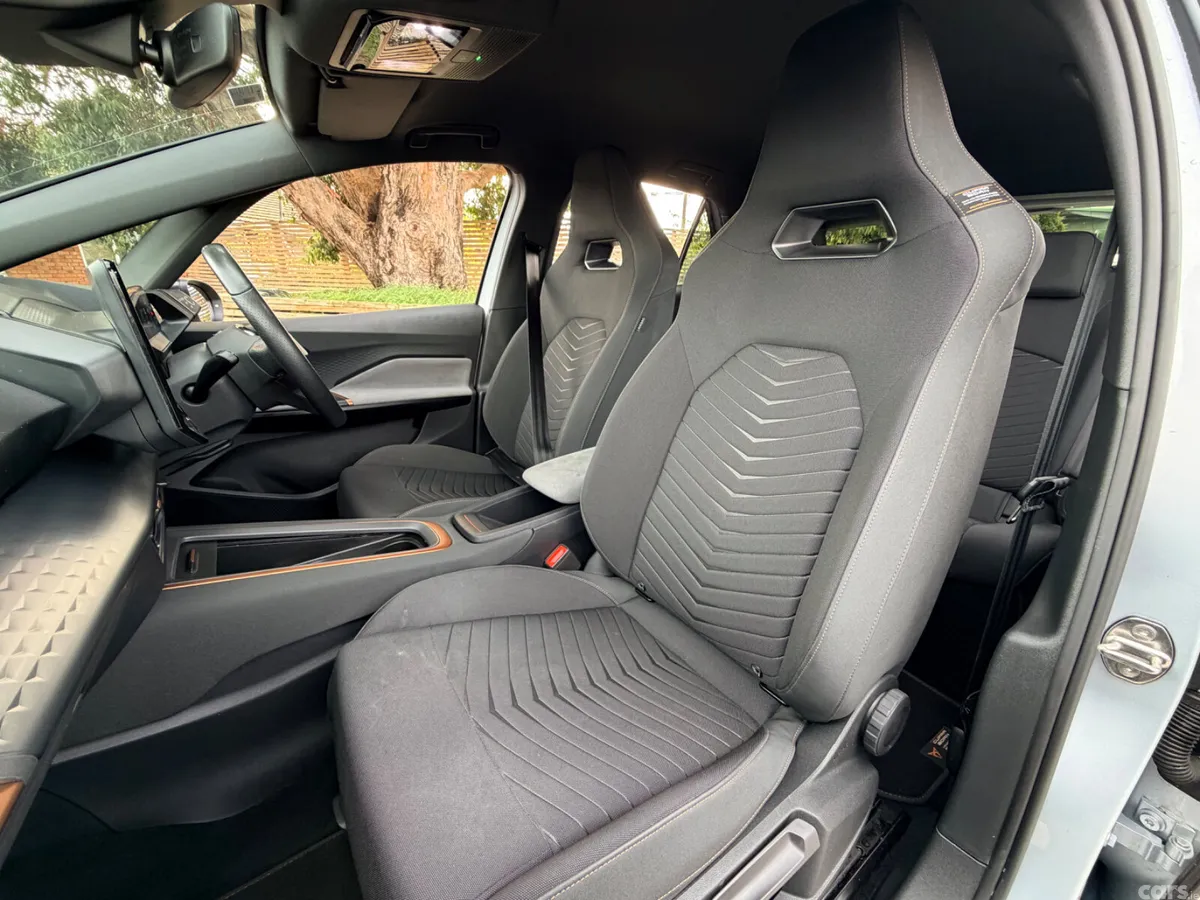 Cupra Born Estate, Electric, 2023, Grey