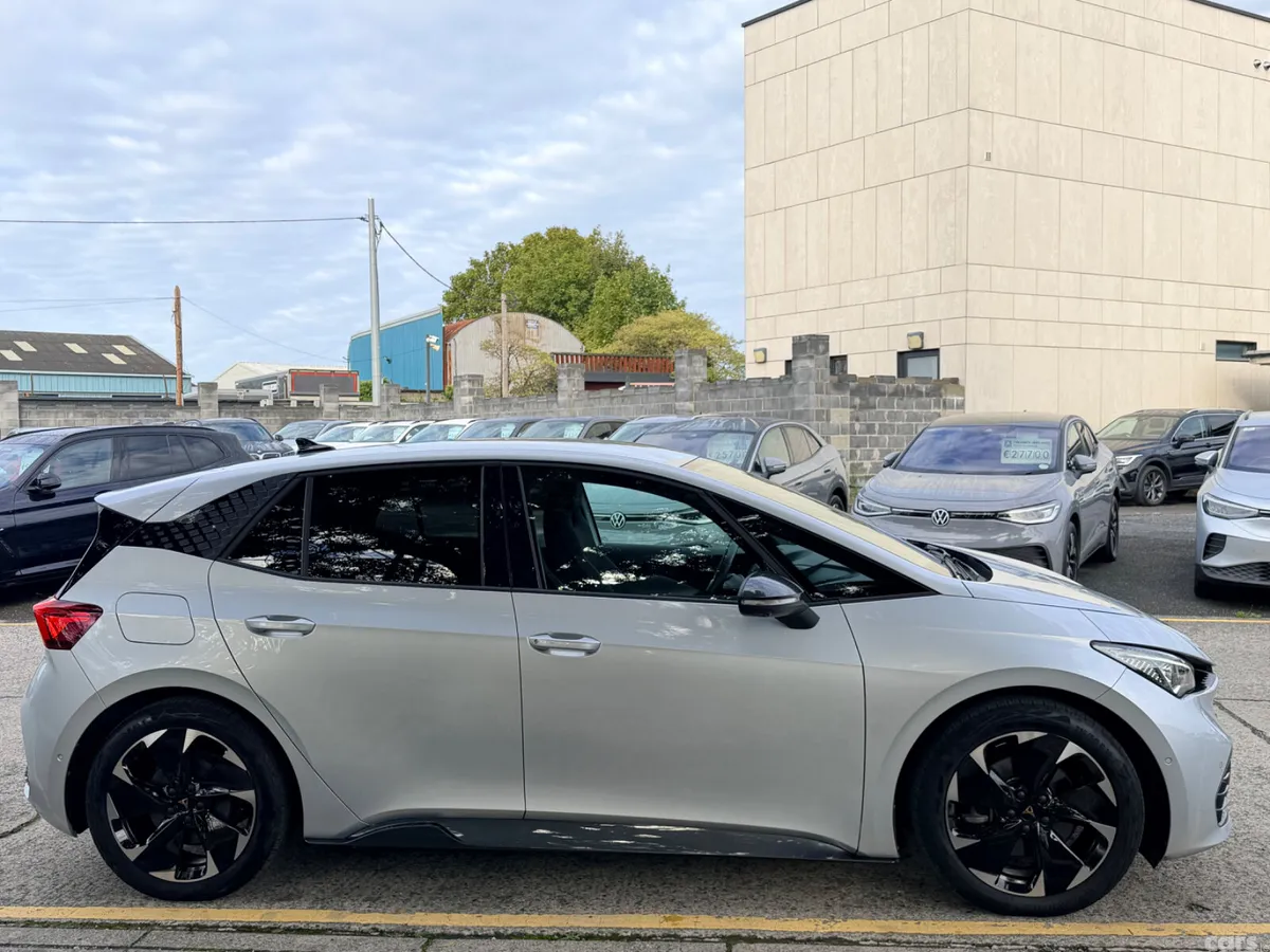 Cupra Born Estate, Electric, 2023, Grey