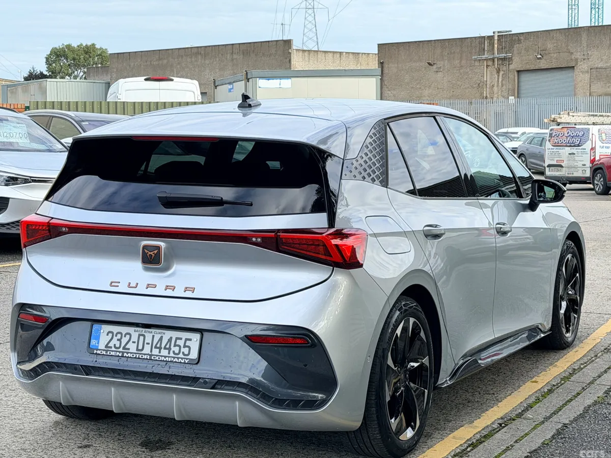 Cupra Born Estate, Electric, 2023, Grey