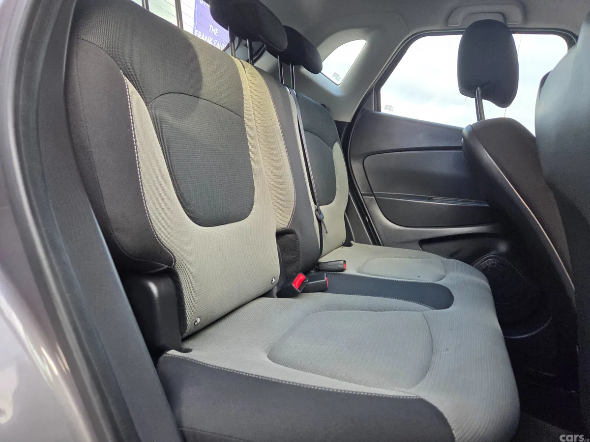 Renault Captur Hatchback, Diesel, 2015, Grey