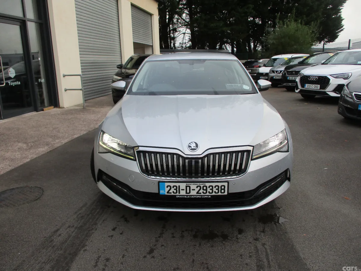 Skoda Superb Saloon, Diesel, 2023, Grey