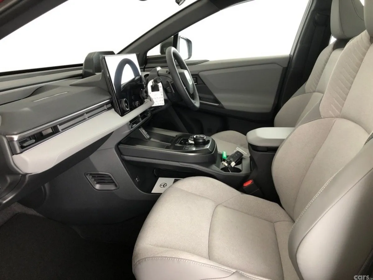 Toyota C-HR Estate, Electric, 2026, Brown