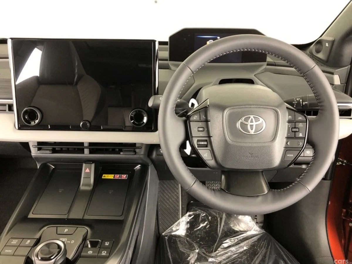 Toyota C-HR Estate, Electric, 2026, Brown