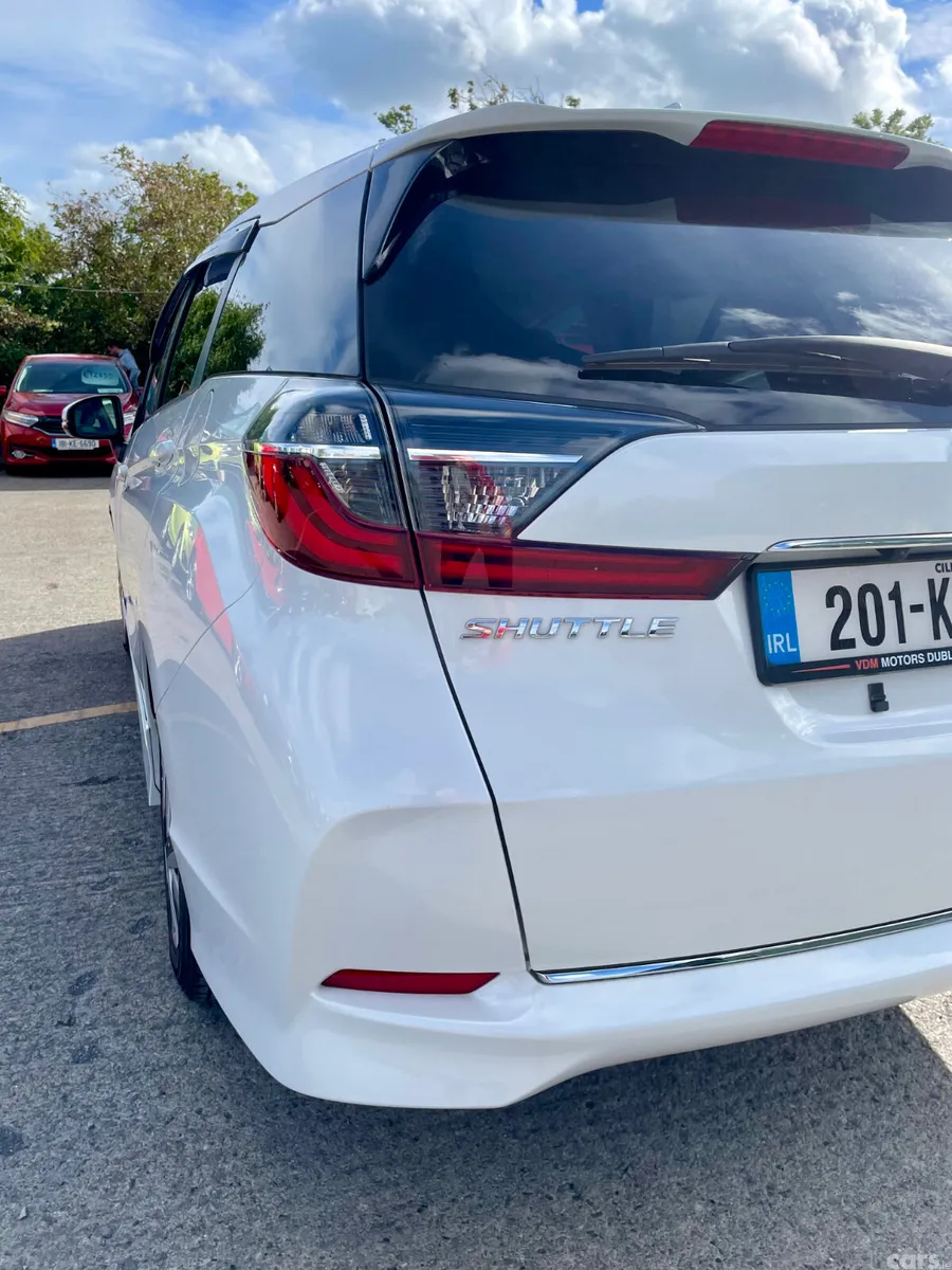 Honda Shuttle Estate, Petrol Hybrid, 2020, White