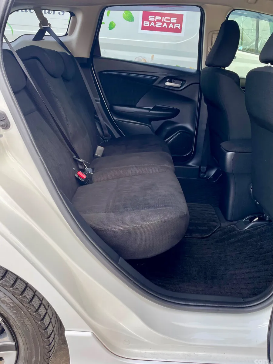 Honda Shuttle Estate, Petrol Hybrid, 2020, White
