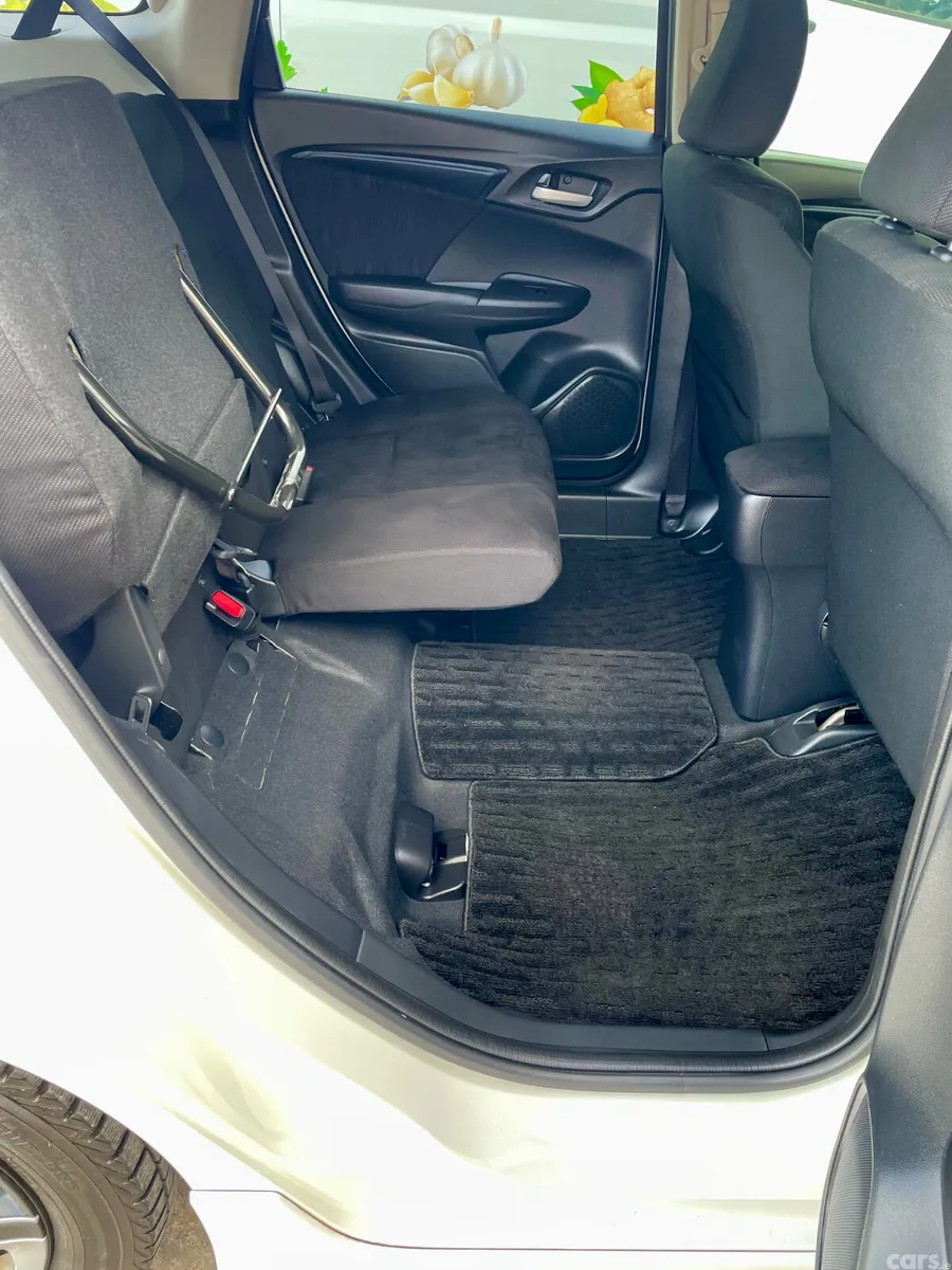 Honda Shuttle Estate, Petrol Hybrid, 2020, White