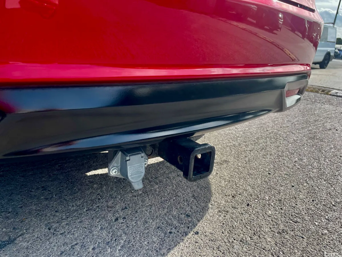 Honda Jade Estate, Petrol Hybrid, 2018, Red