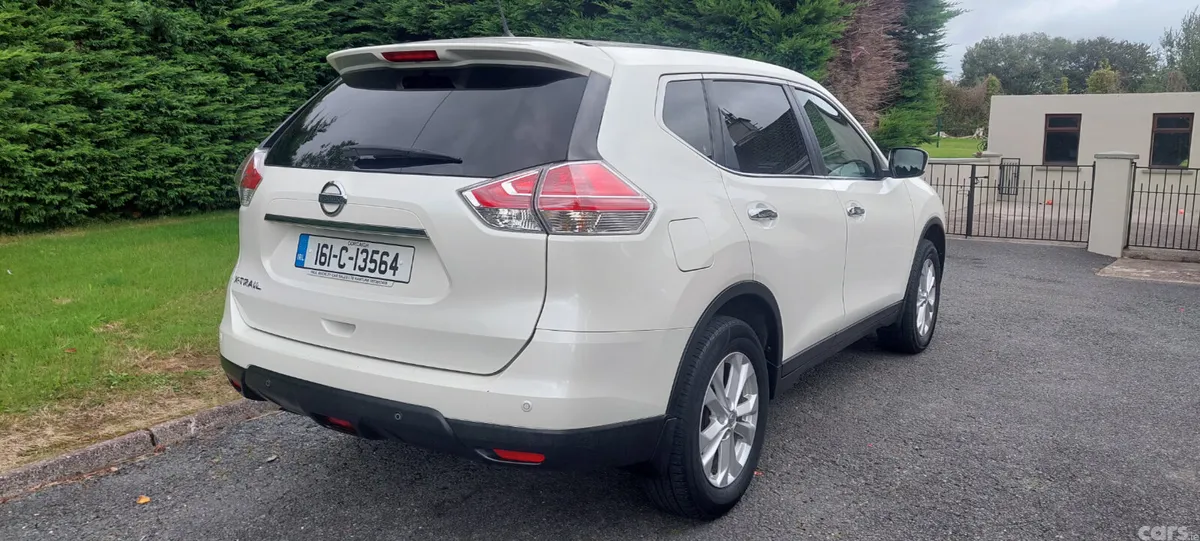 Nissan X-Trail SUV, Diesel, 2016, White