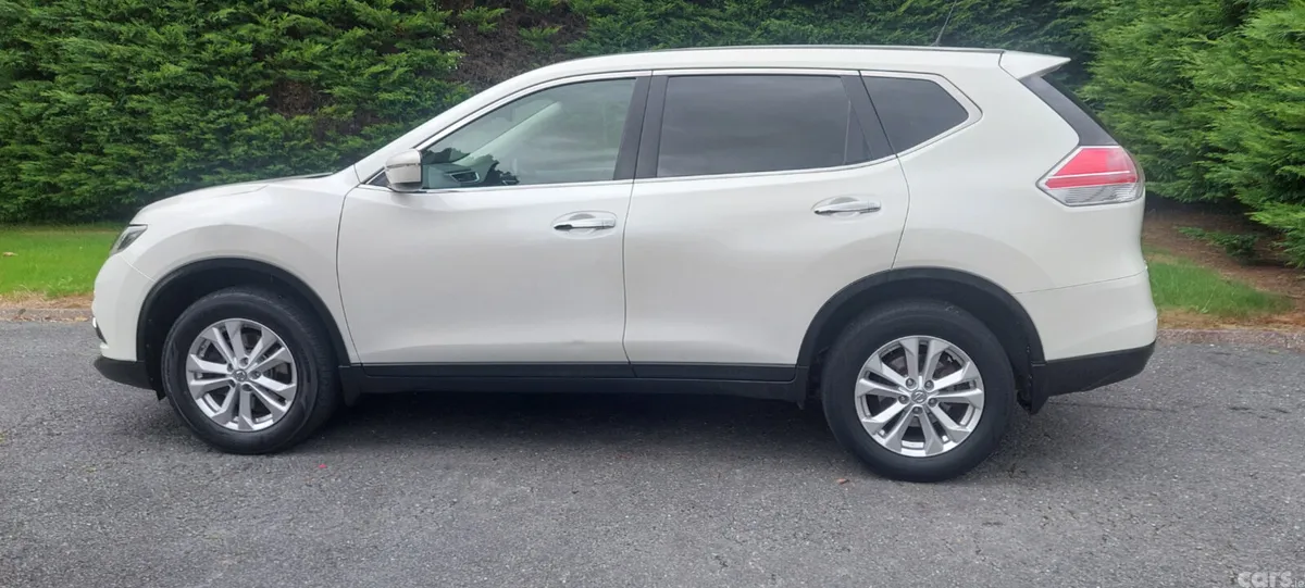 Nissan X-Trail SUV, Diesel, 2016, White