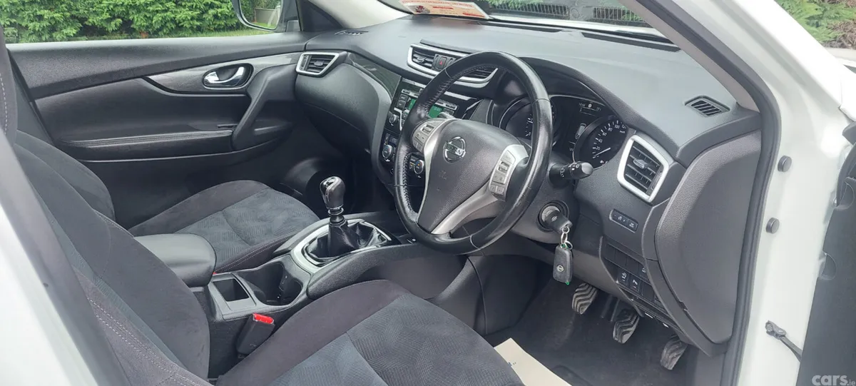 Nissan X-Trail SUV, Diesel, 2016, White