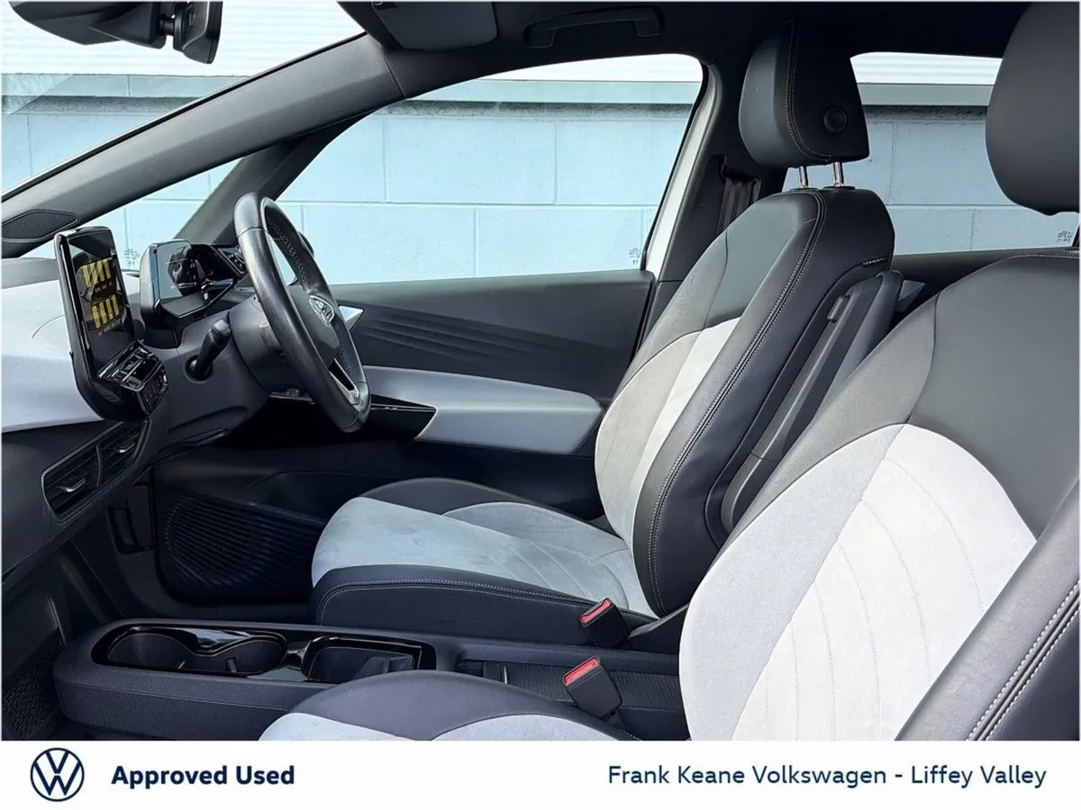Volkswagen ID.3 Hatchback, Electric, 2023, White