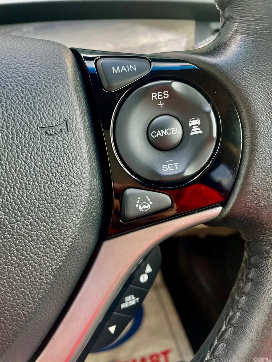 Honda Jade Estate, Petrol Hybrid, 2018, Red