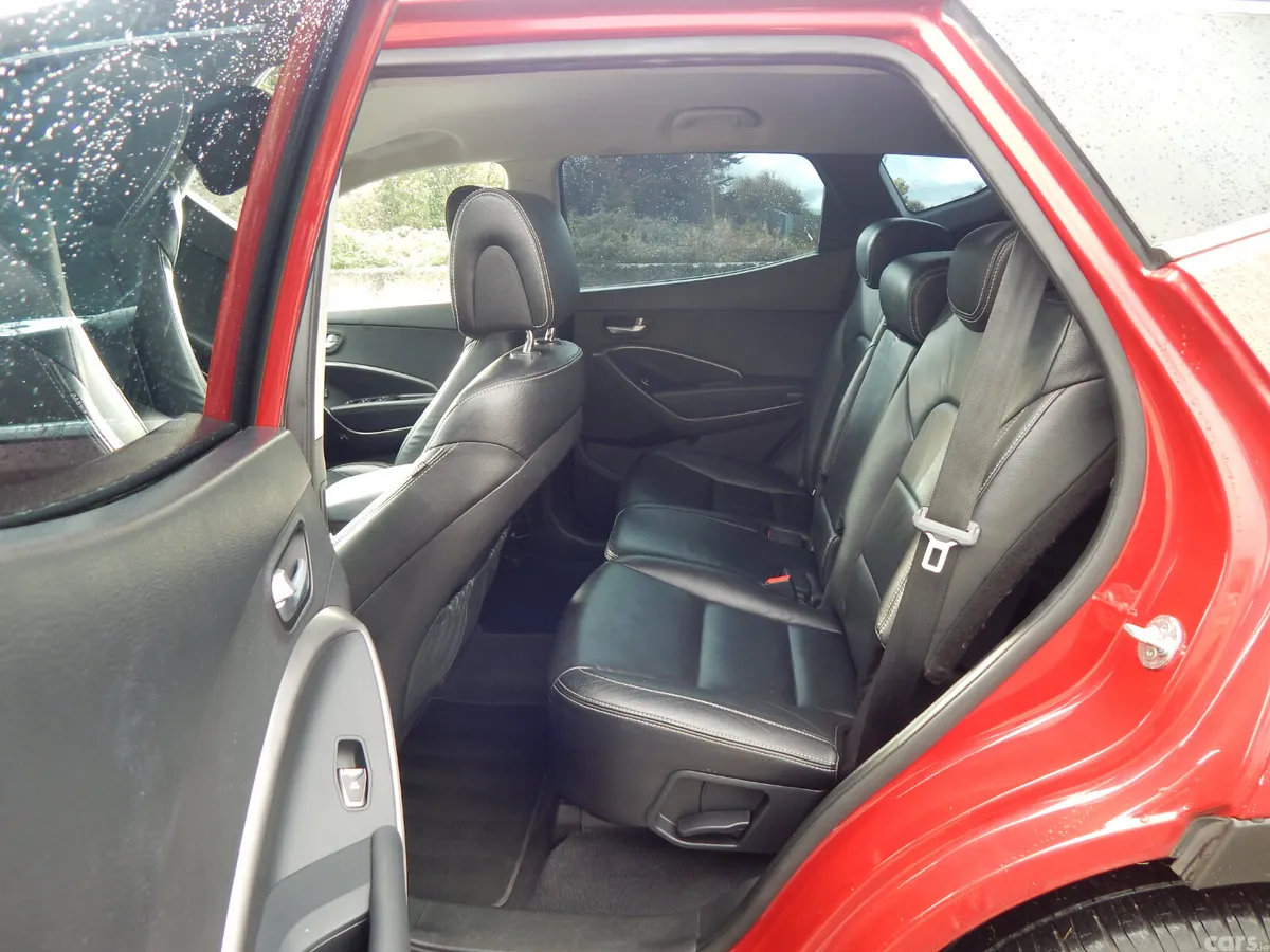 Hyundai Santa Fe SUV, Diesel, 2015, Red