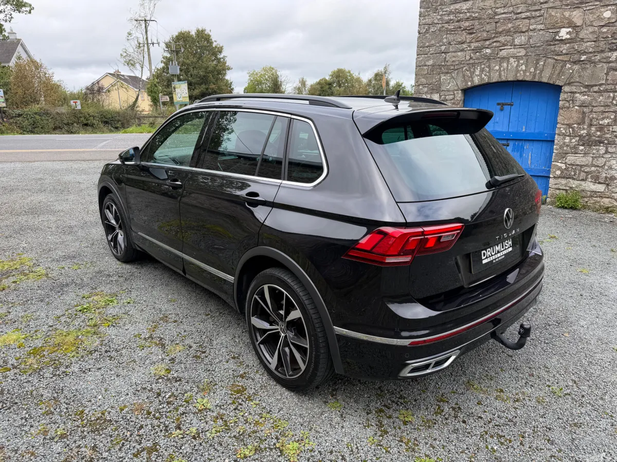 Volkswagen Tiguan SUV, Petrol Plug-in Hybrid, 2023, Black