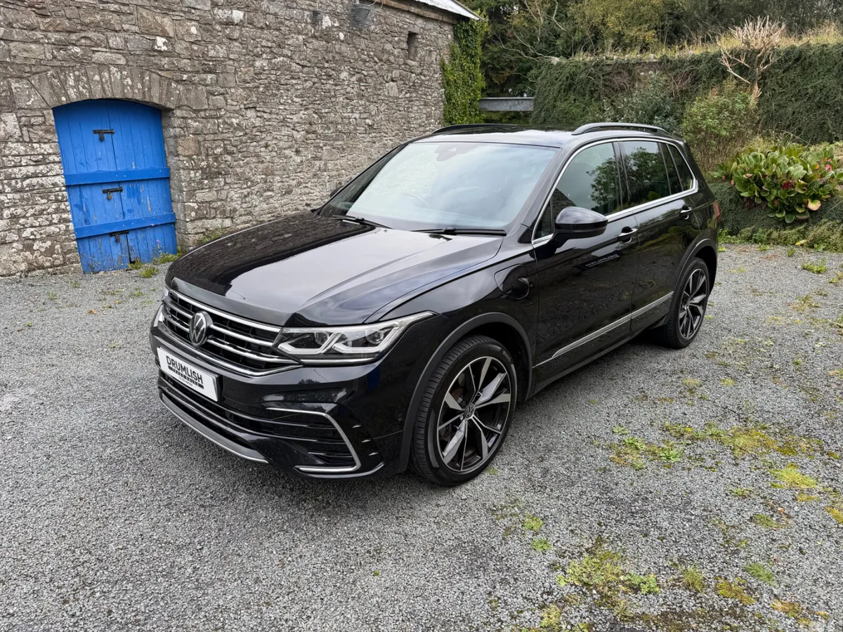 Volkswagen Tiguan SUV, Petrol Plug-in Hybrid, 2023, Black