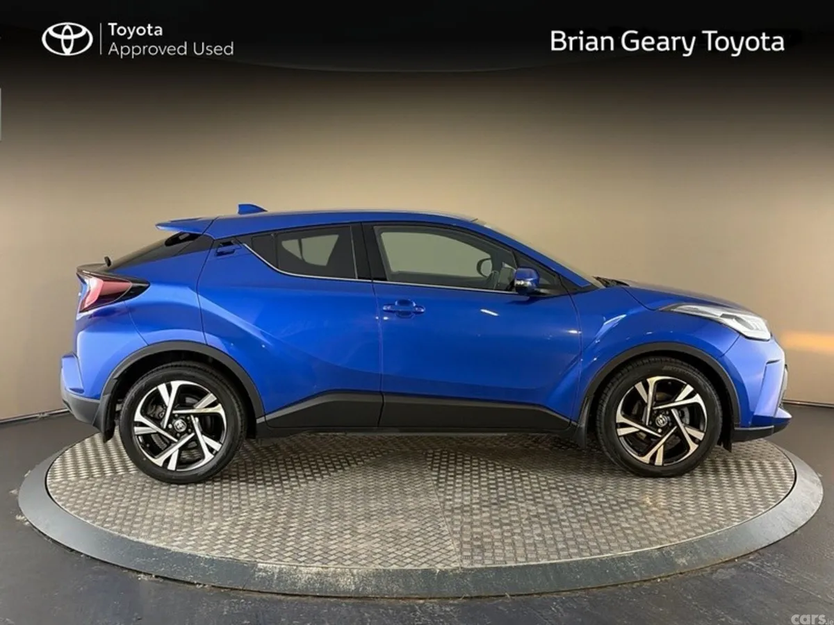 Toyota C-HR SUV, Petrol Hybrid, 2022, Blue