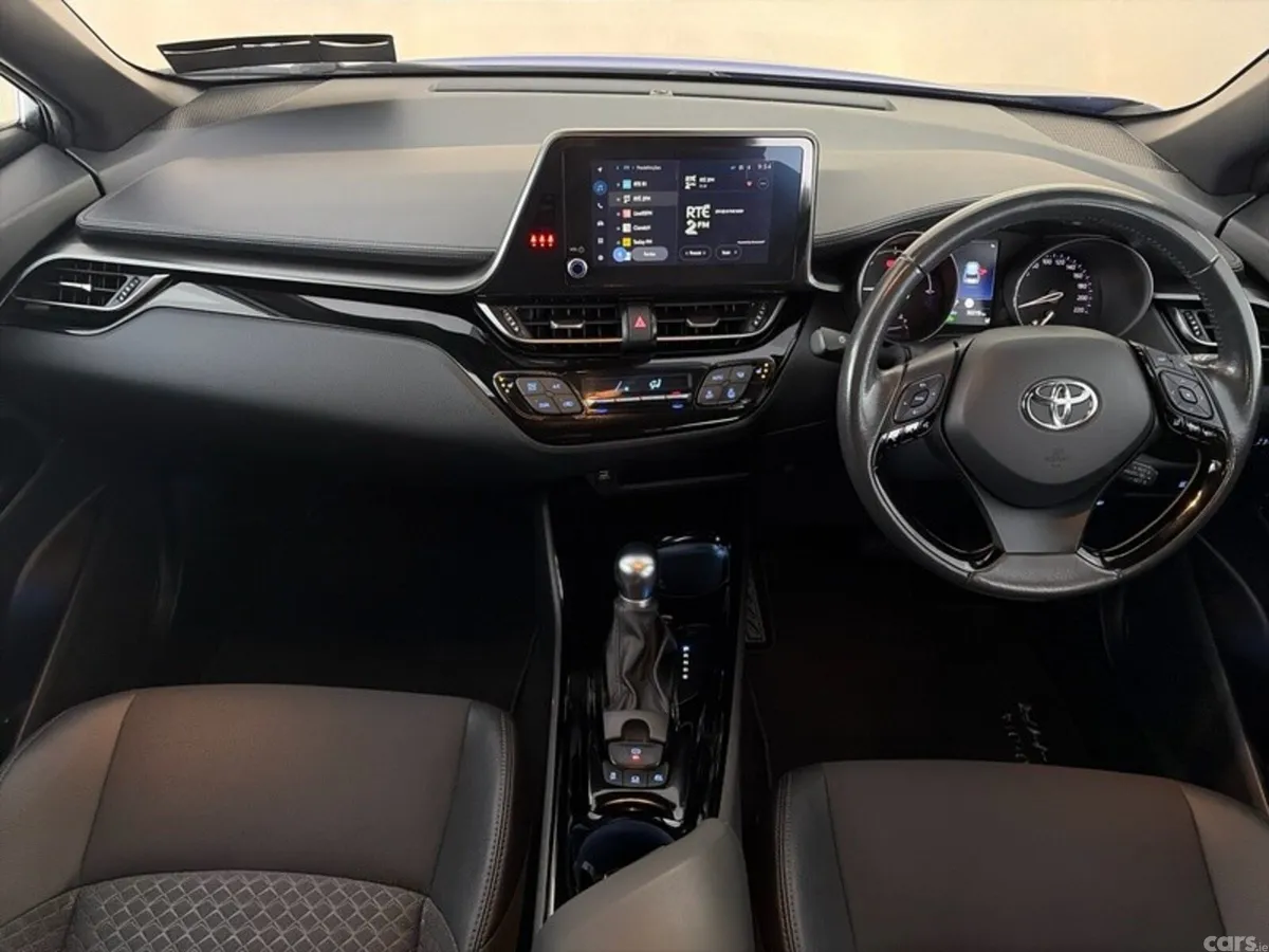 Toyota C-HR SUV, Petrol Hybrid, 2022, Blue