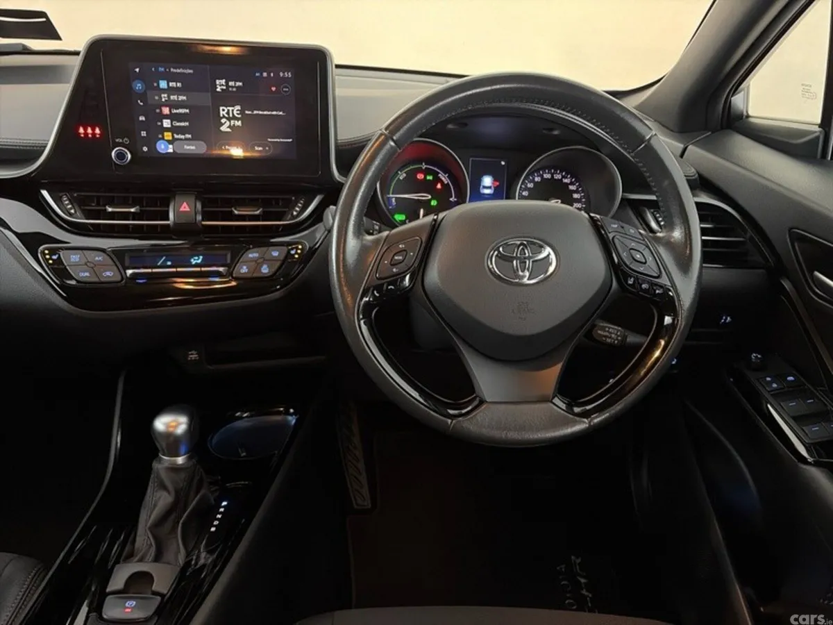 Toyota C-HR SUV, Petrol Hybrid, 2022, Blue