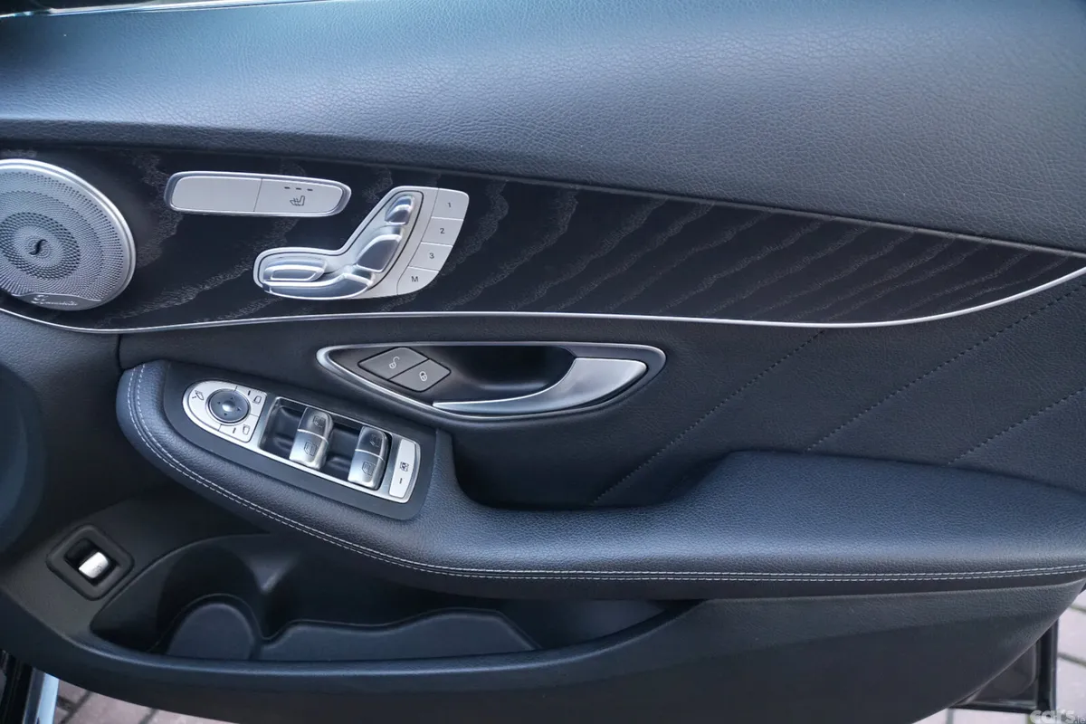 Mercedes-Benz C-Class Saloon, Diesel, 2019, Black