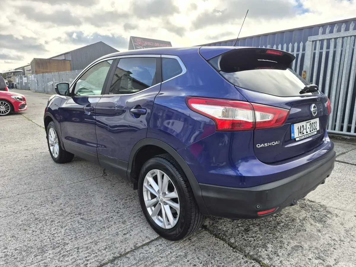 Nissan Qashqai Hatchback, Petrol, 2014, Blue