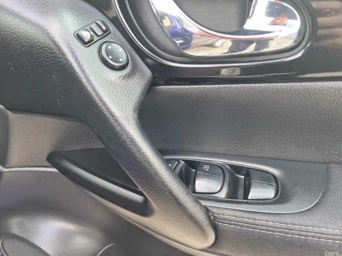Nissan Qashqai Hatchback, Petrol, 2014, Blue