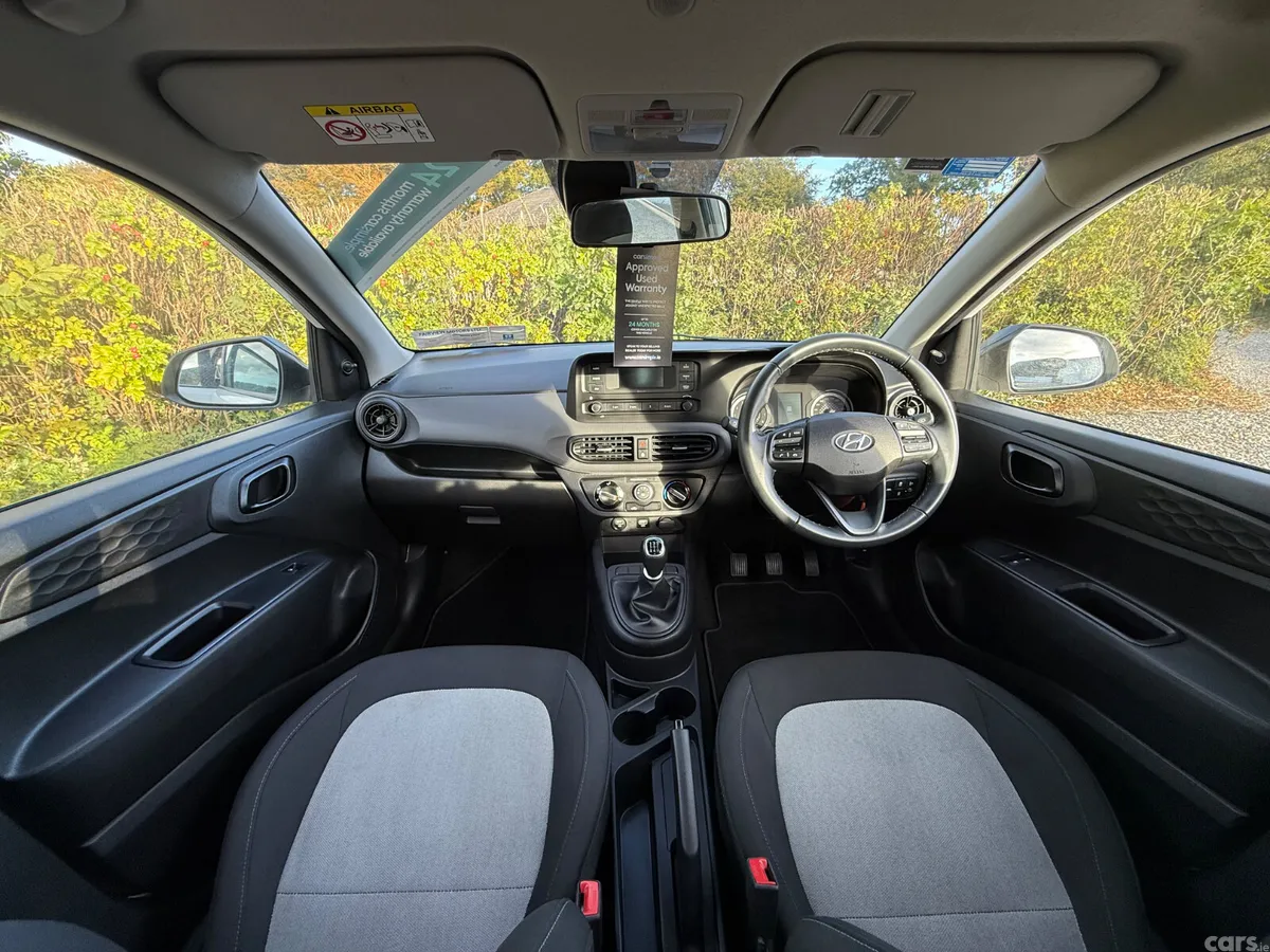 Hyundai i10 Hatchback, Petrol, 2023, White