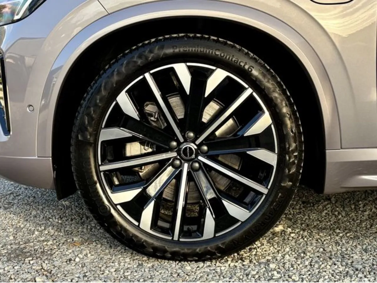 Volvo XC90 SUV, Petrol Hybrid, 2026, Silver