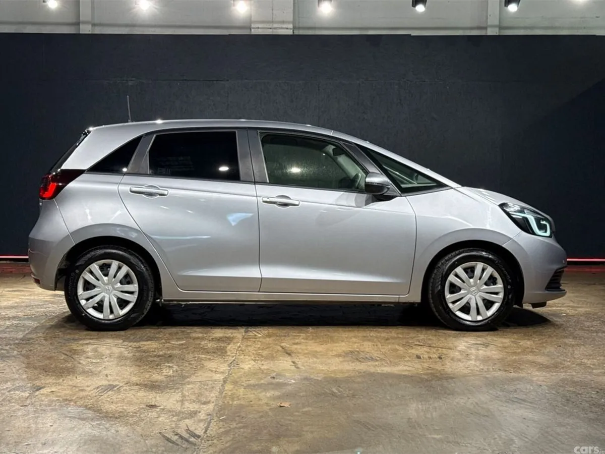 Honda Fit Hatchback, Petrol Hybrid, 2023, Silver