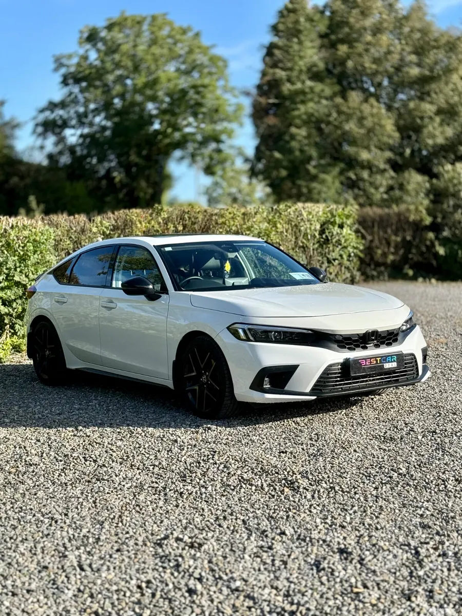 Honda Civic Hatchback, Petrol Hybrid, 2024, White