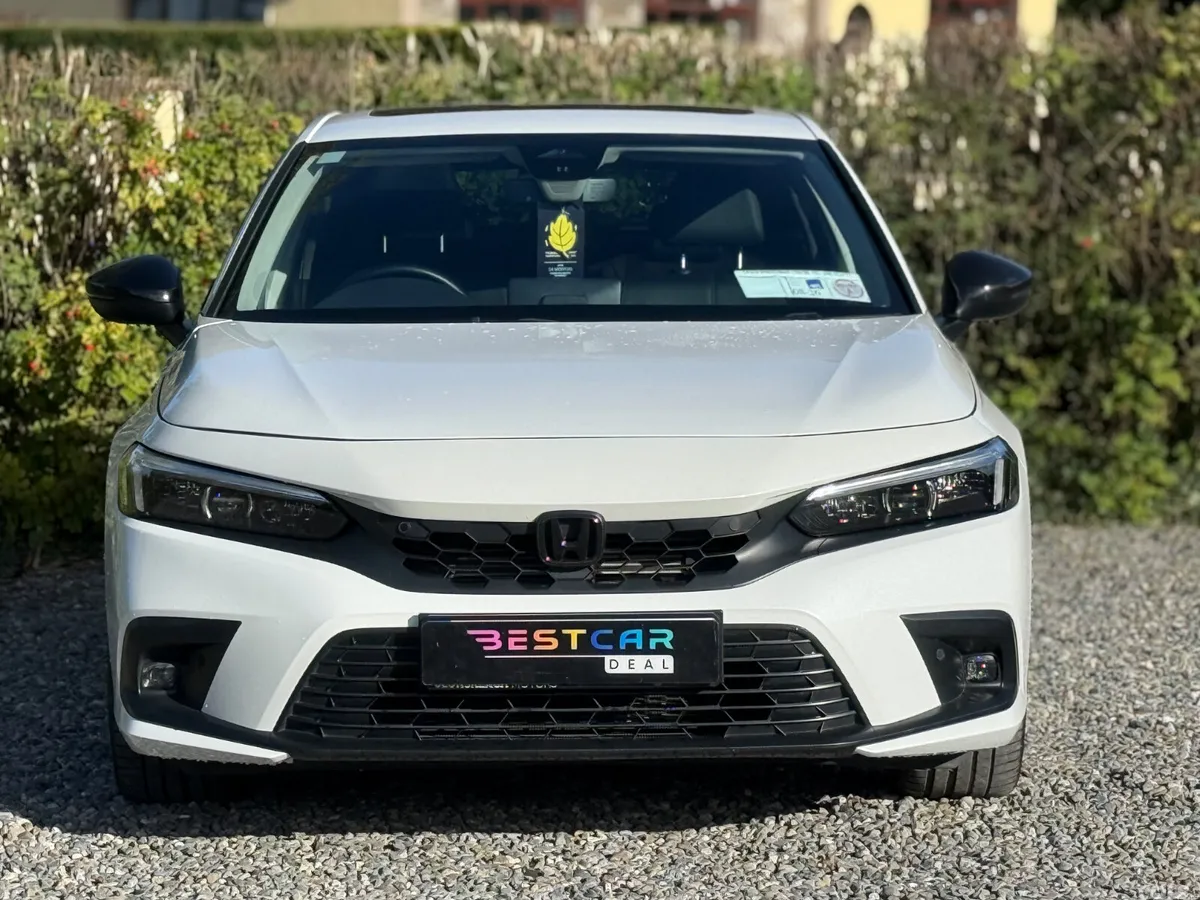 Honda Civic Hatchback, Petrol Hybrid, 2024, White
