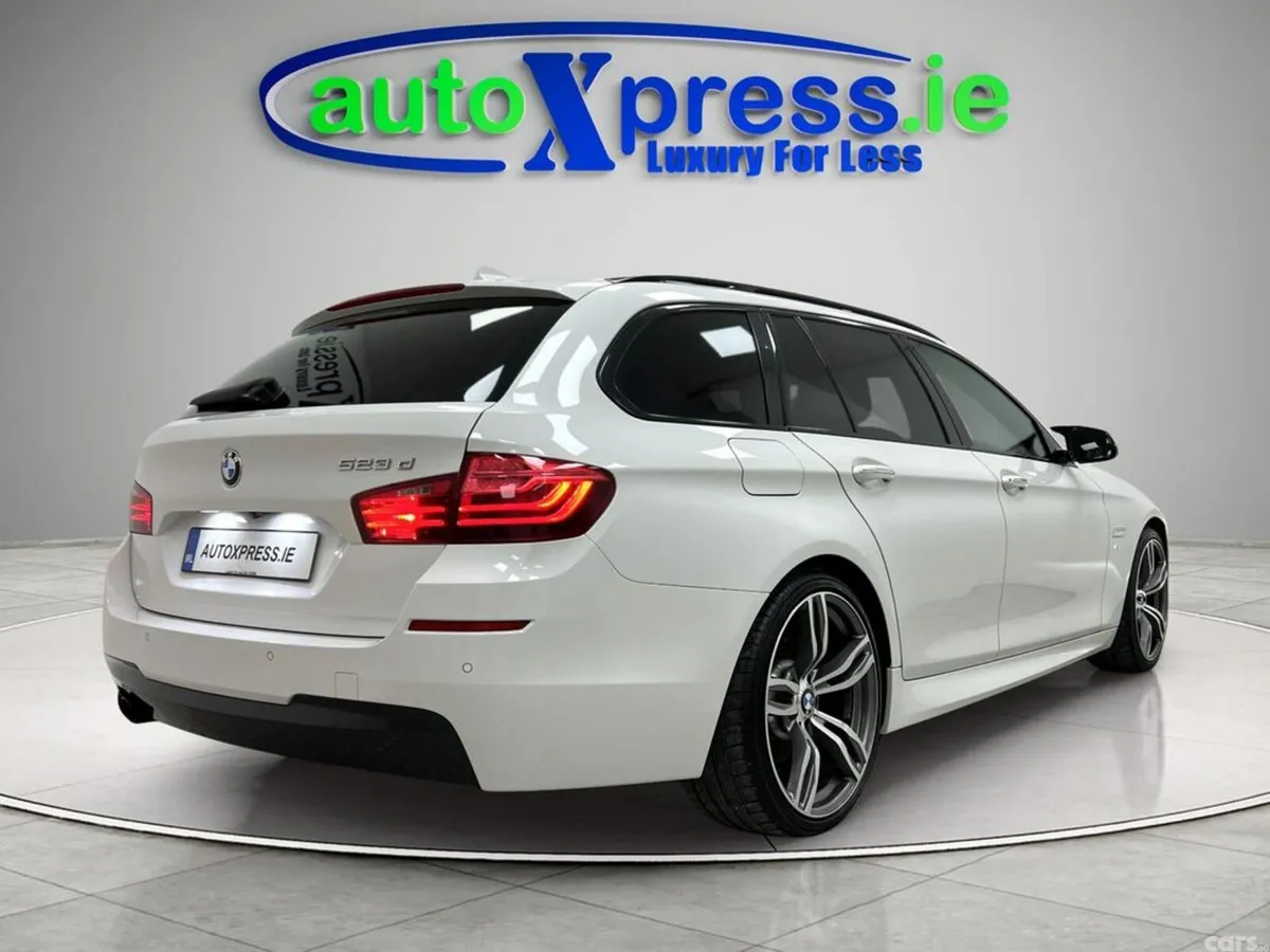 BMW 5-Series Estate, Diesel, 2016, White