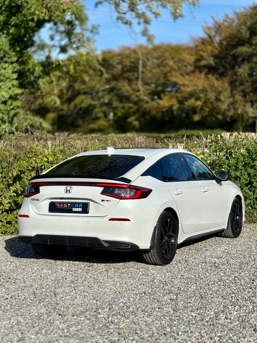 Honda Civic Hatchback, Petrol Hybrid, 2024, White