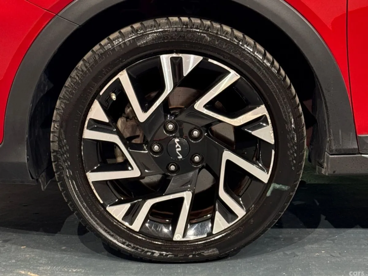 Kia XCeed Hatchback, Petrol Plug-in Hybrid, 2023, Red