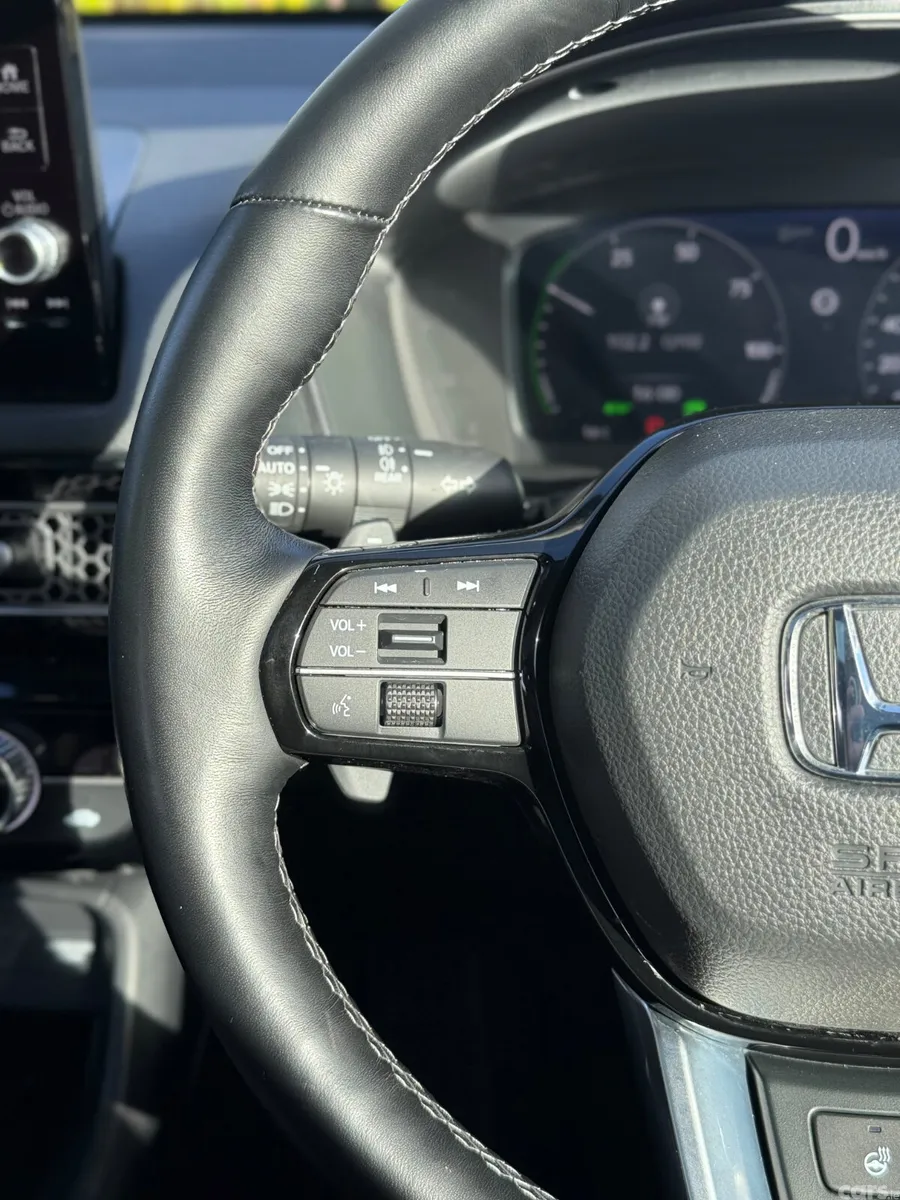 Honda Civic Hatchback, Petrol Hybrid, 2024, White