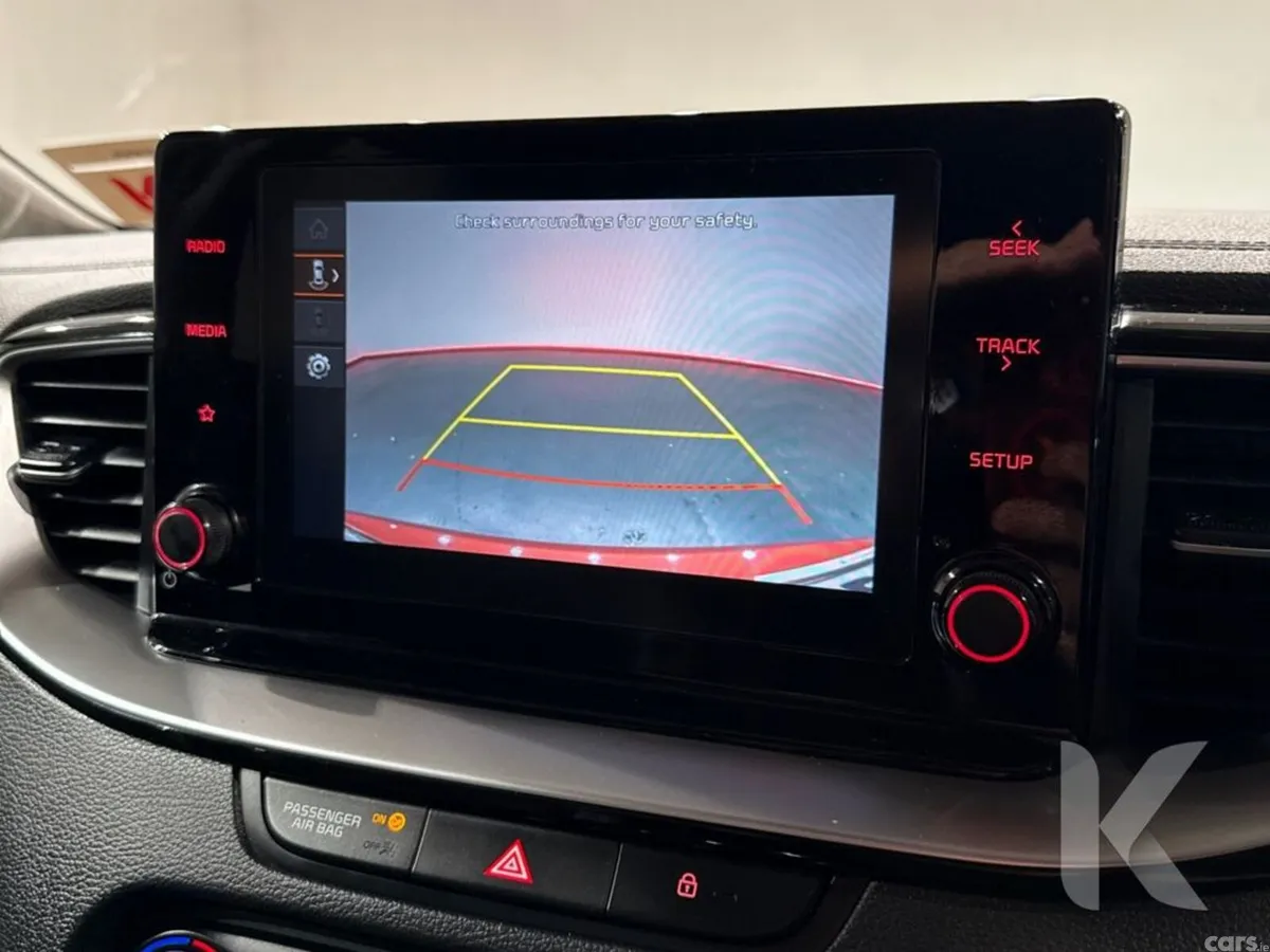 Kia XCeed Hatchback, Petrol Plug-in Hybrid, 2023, Red