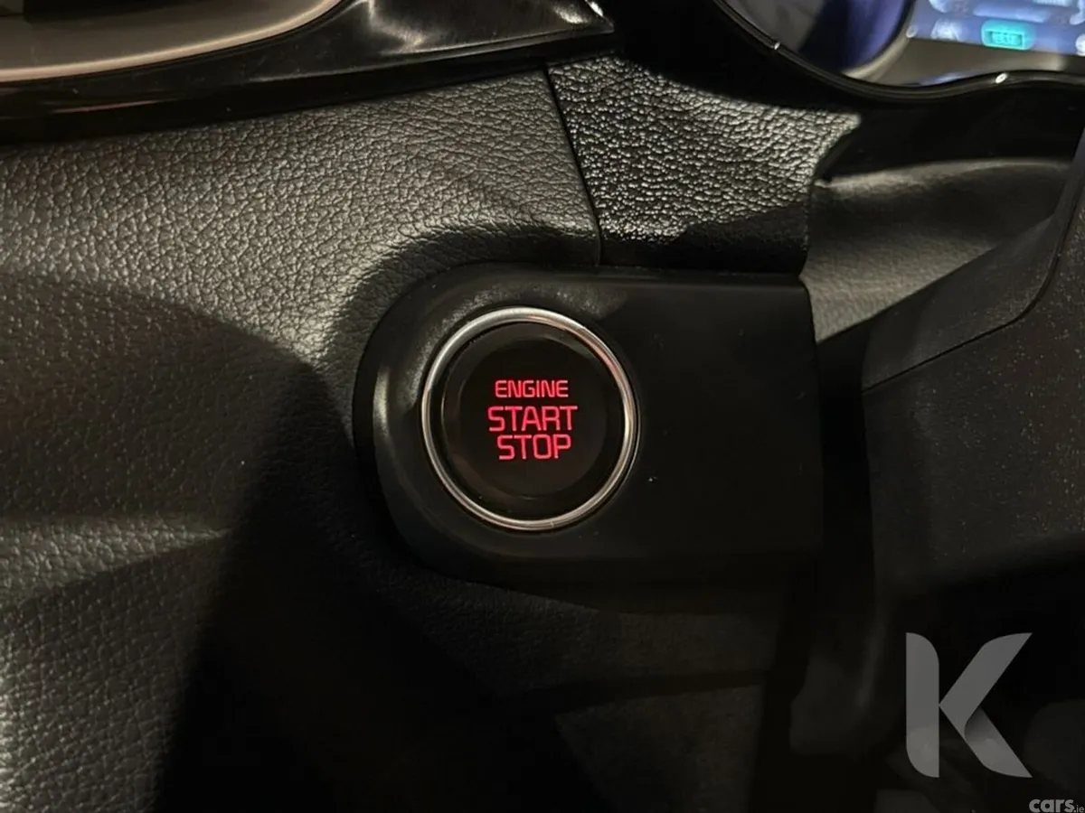 Kia XCeed Hatchback, Petrol Plug-in Hybrid, 2023, Red