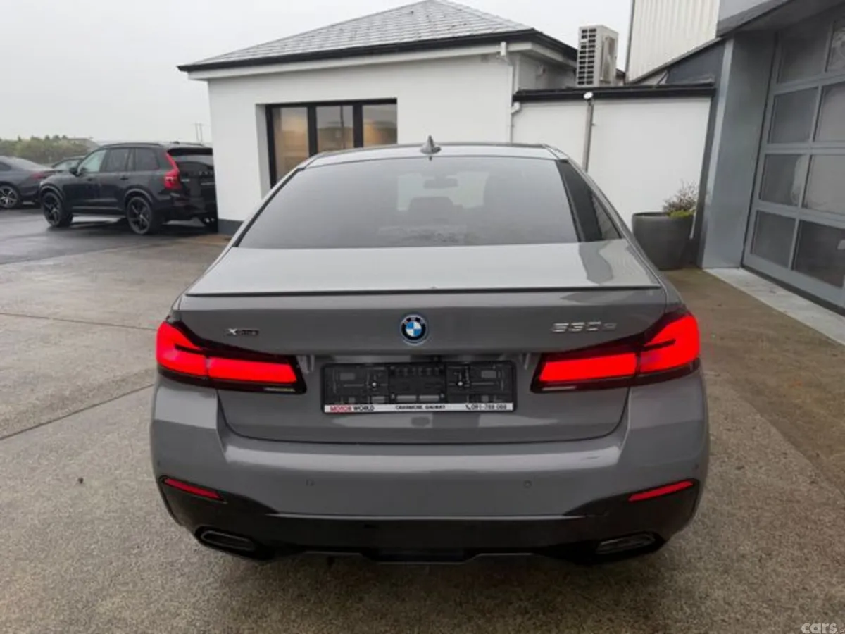 BMW 5-Series Saloon, Petrol Plug-in Hybrid, 2022, Grey