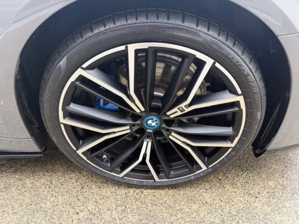 BMW 5-Series Saloon, Petrol Plug-in Hybrid, 2022, Grey