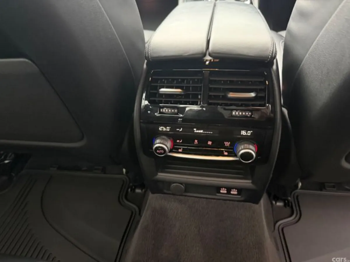 BMW 5-Series Saloon, Petrol Plug-in Hybrid, 2022, Grey