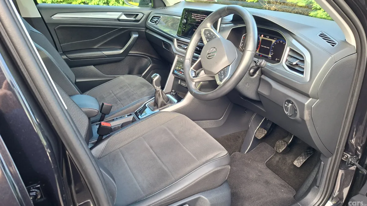 Volkswagen T-Roc SUV, Petrol, 2022, Black