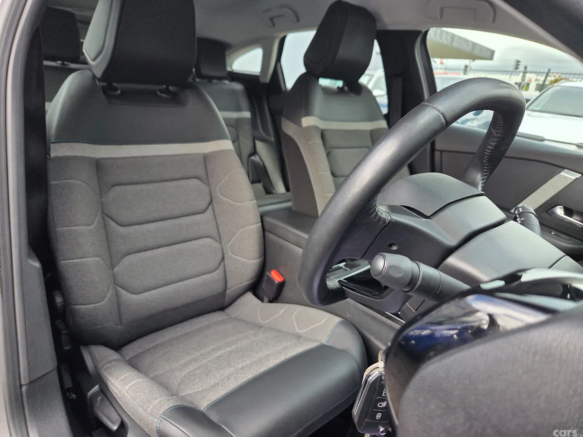Citroen C4 Hatchback, Diesel, 2021, Grey