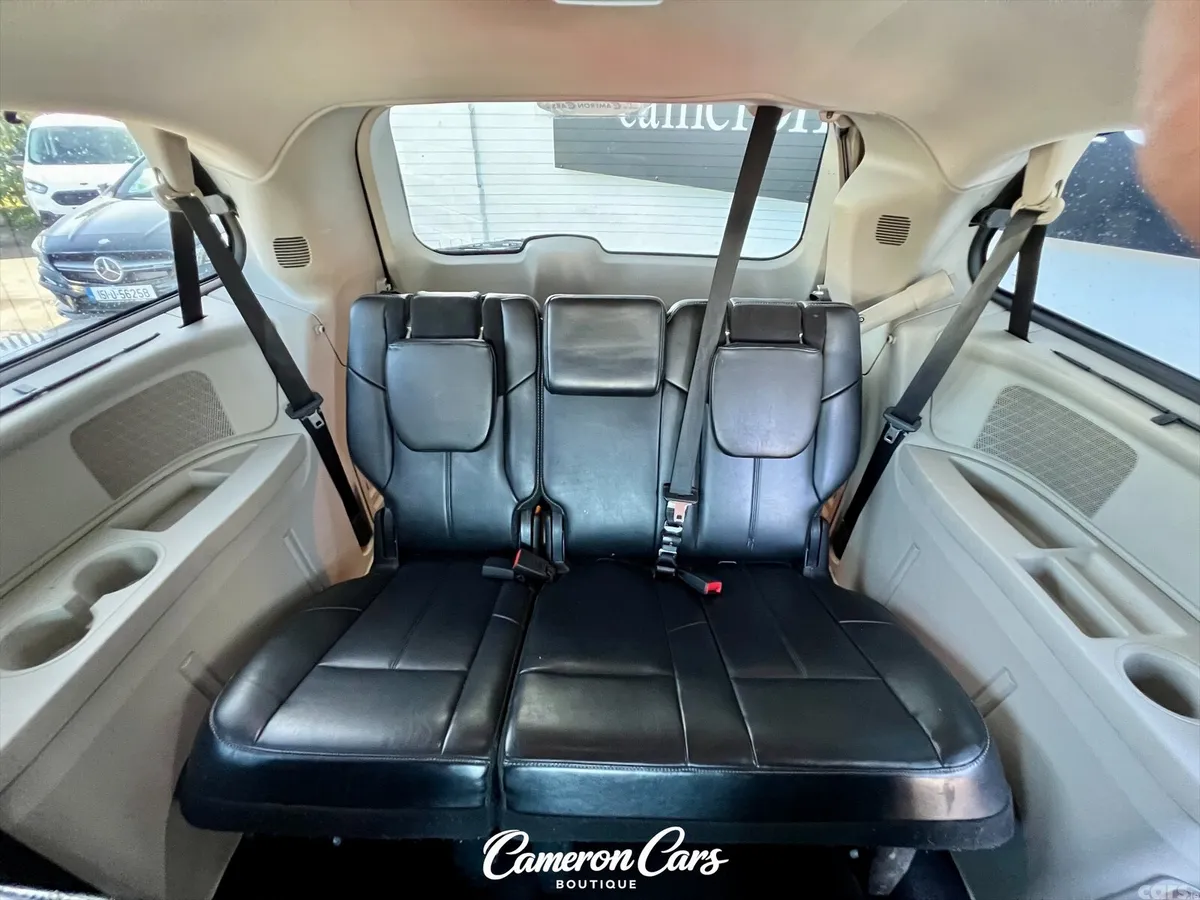 Chrysler Grand Voyager MPV, Diesel, 2014, White