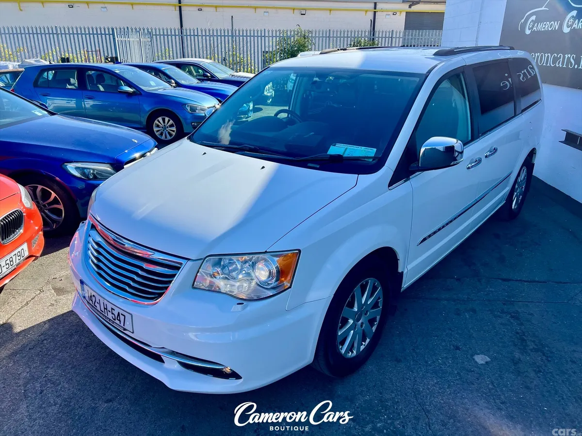 Chrysler Grand Voyager MPV, Diesel, 2014, White