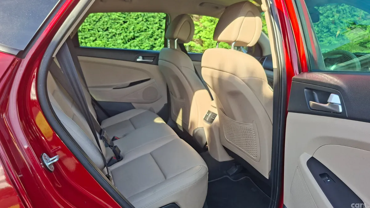 Hyundai Tucson SUV, Diesel, 2017, Red