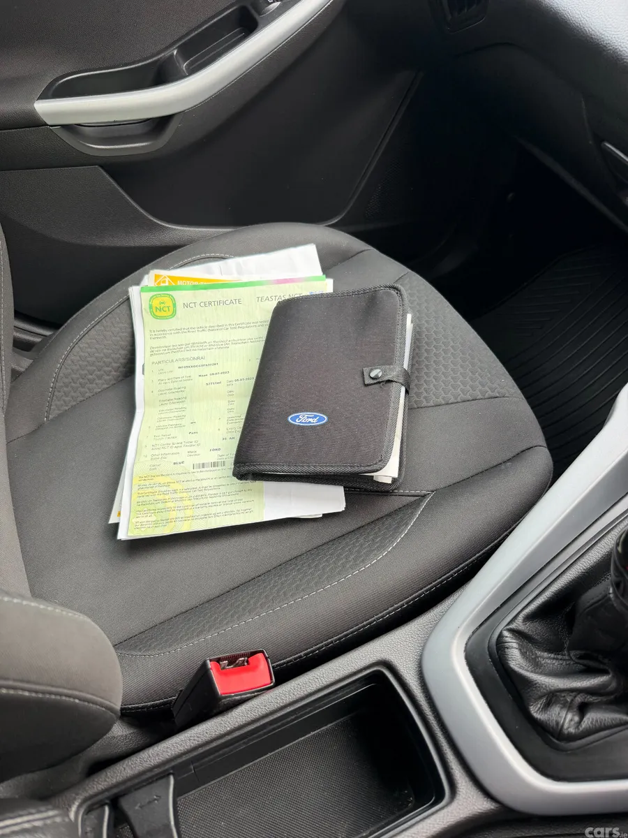 Ford Focus Hatchback, Petrol, 2015, Blue